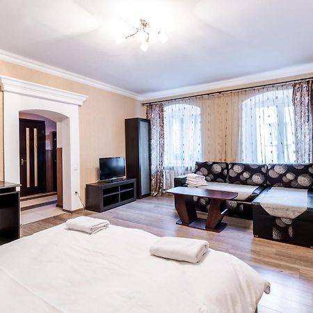 New Ruska Apartment Lviv Eksteriør billede
