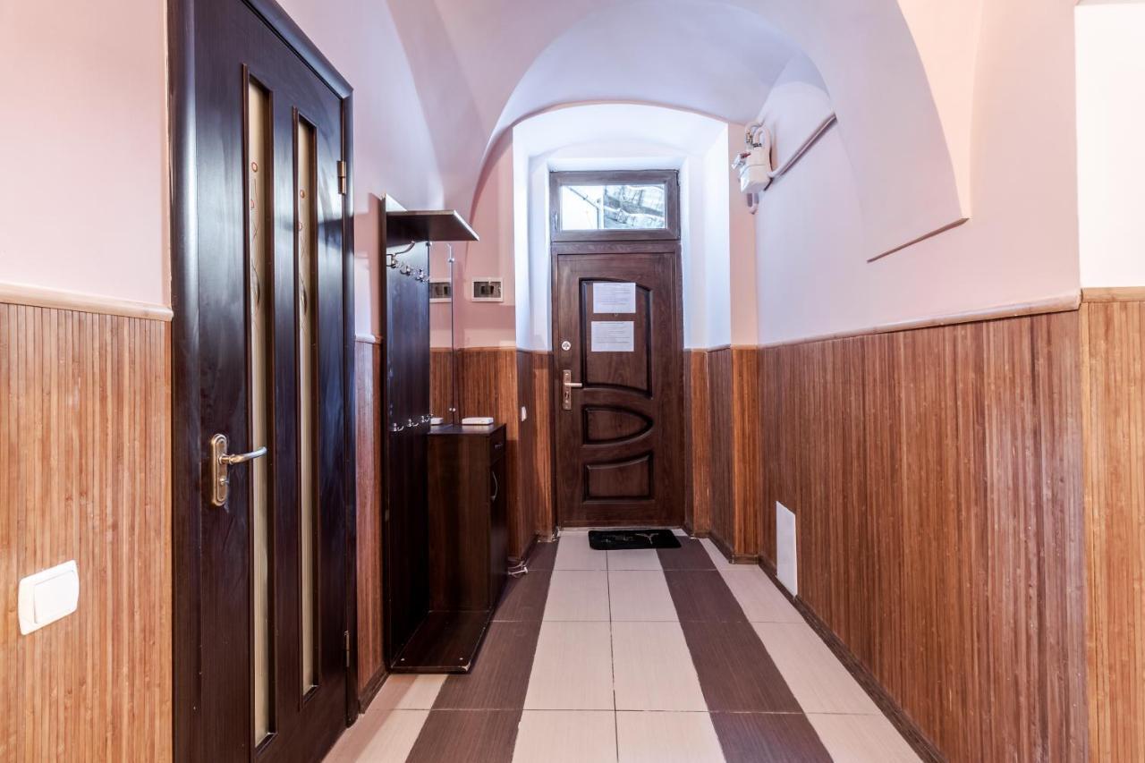 New Ruska Apartment Lviv Eksteriør billede