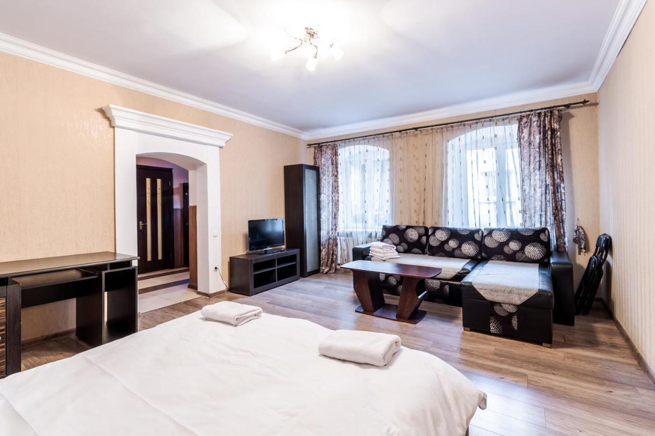 New Ruska Apartment Lviv Eksteriør billede